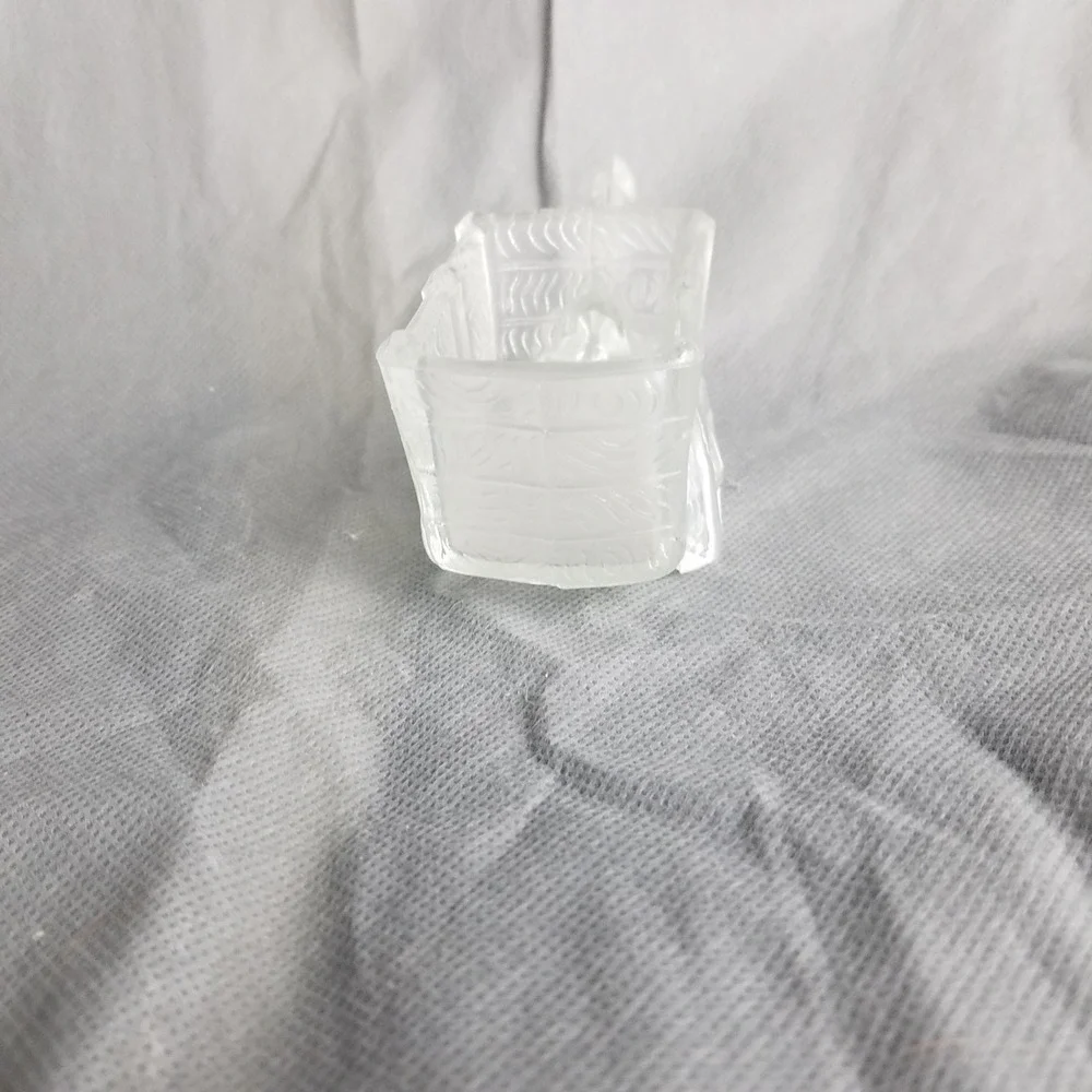 N/A charming clear