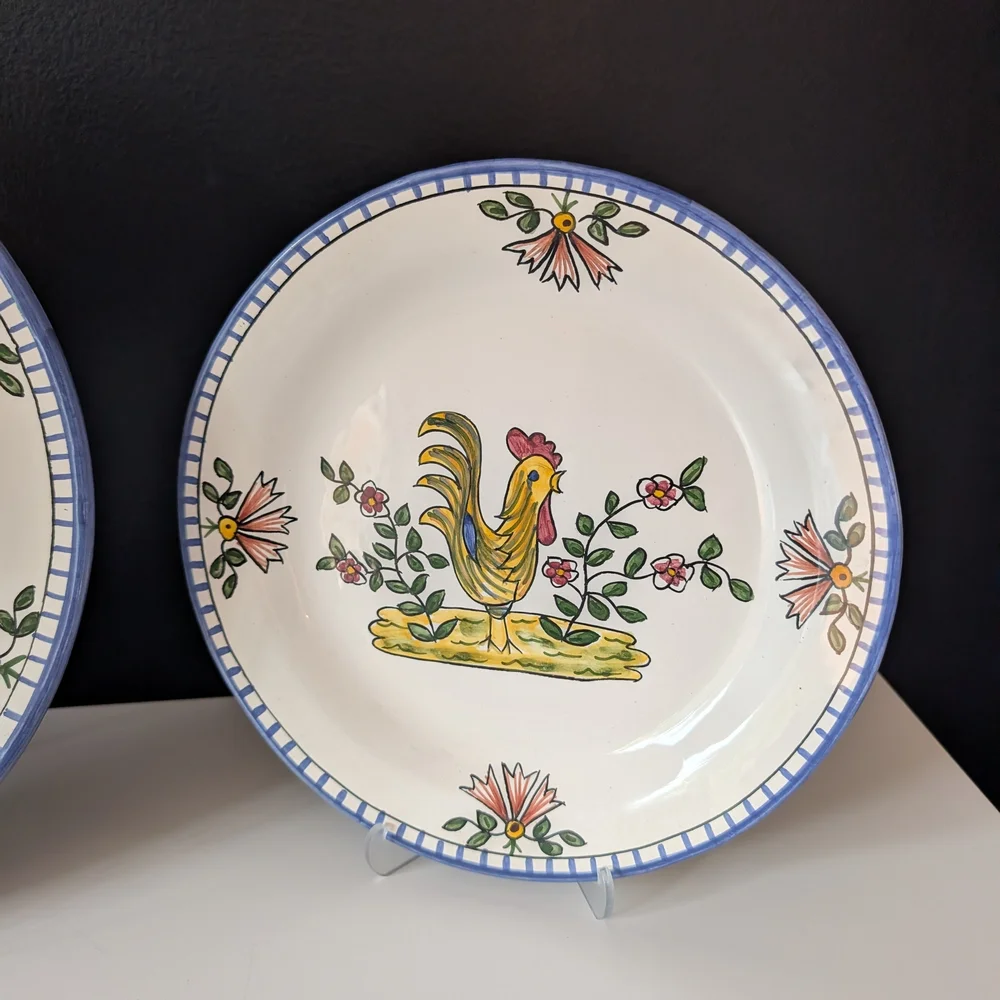 Villa Ceramica buyer hand