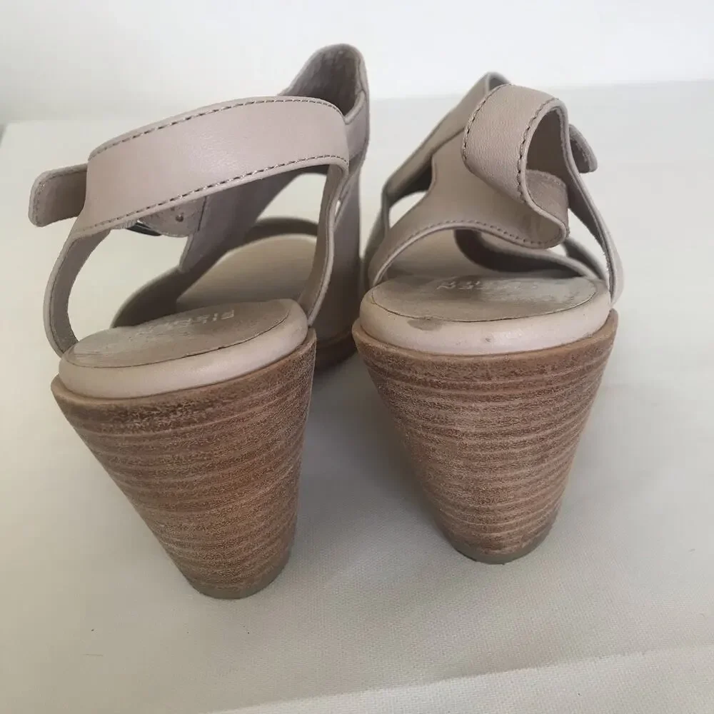 Eileen Fisher eileen fisher