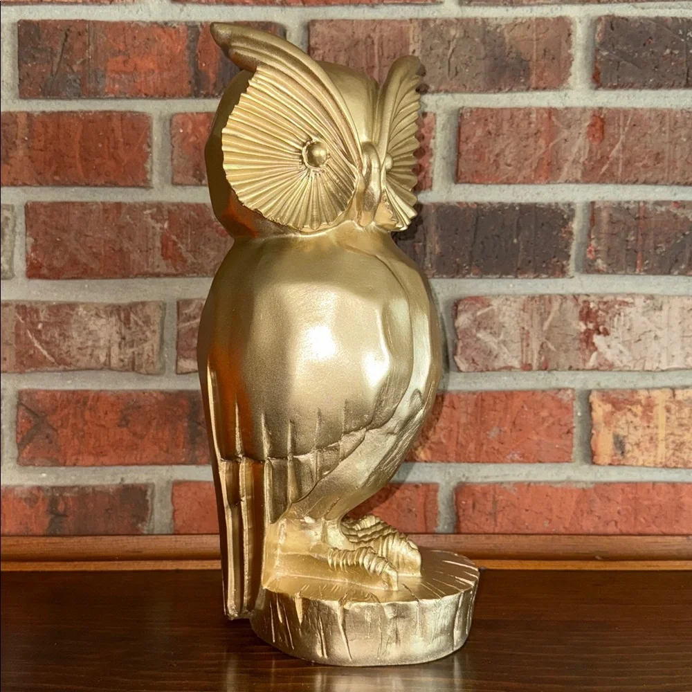 N/A resin owl