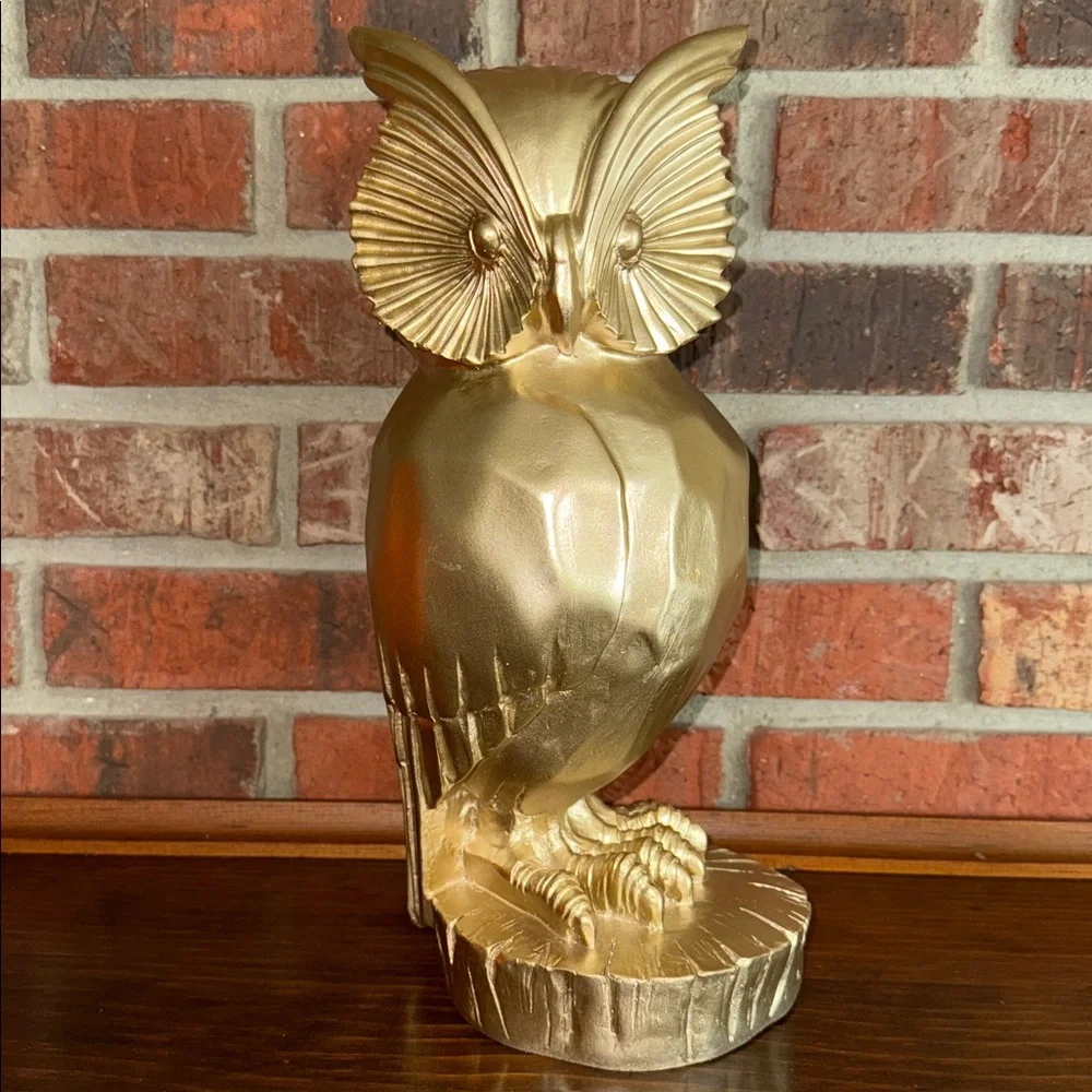 N/A resin owl