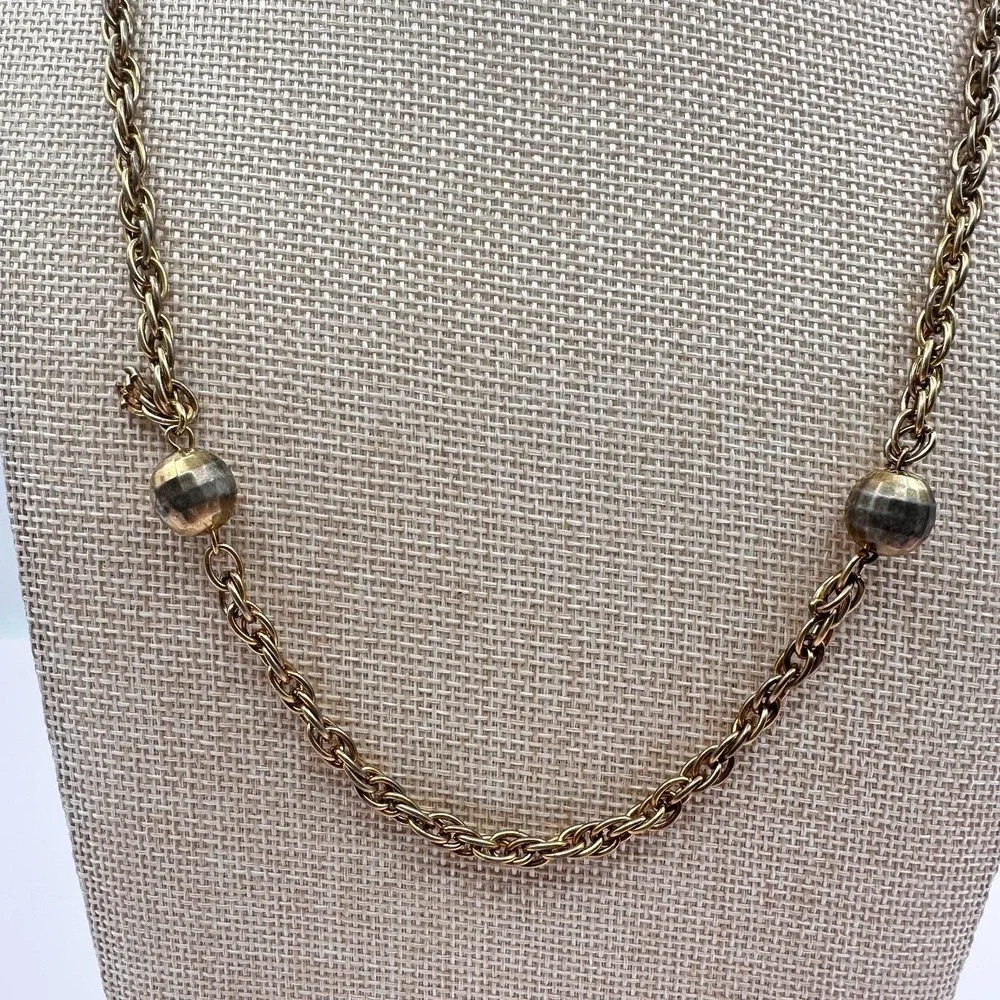 The Unbranded Brand vintage 80s