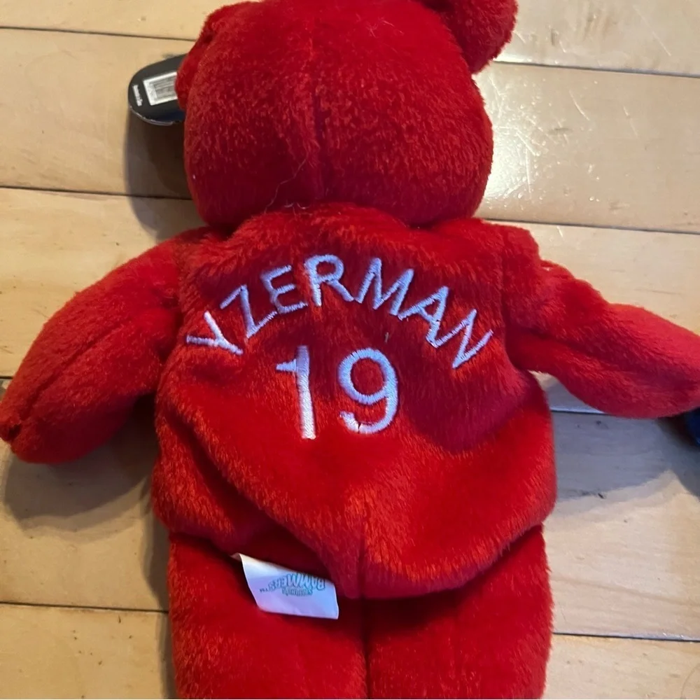 N/A toy beanie