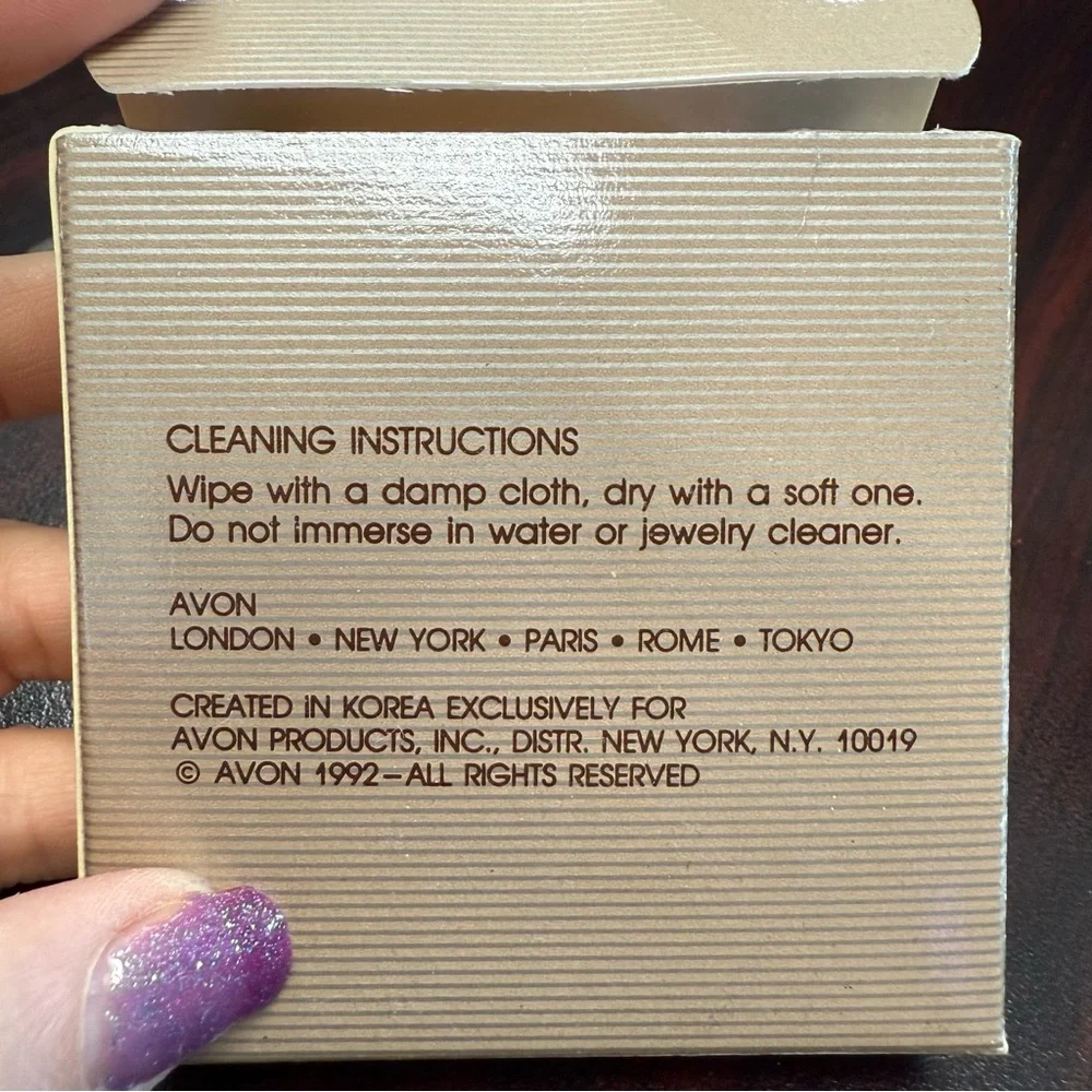 Avon this elegant