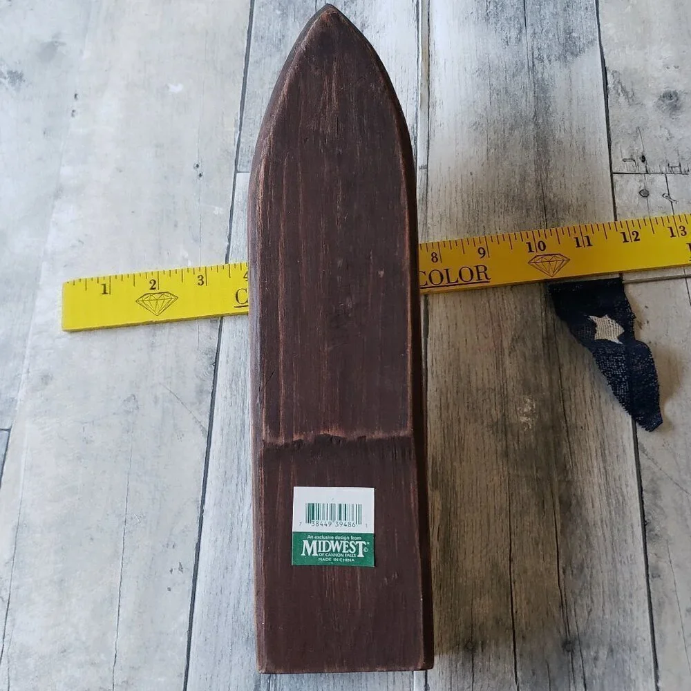 Midwest of Cannon Falls Wood and Metal Speedboat