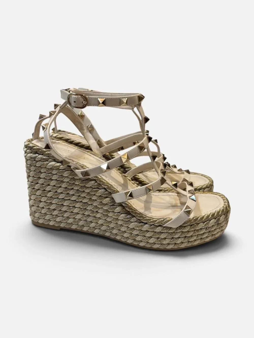 Rockstud Calfskin Wedge Sandal With Straps 95 Mm Gold/Cream  40 EU