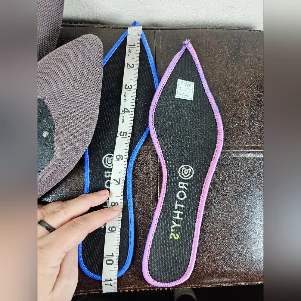 Rothys size tags