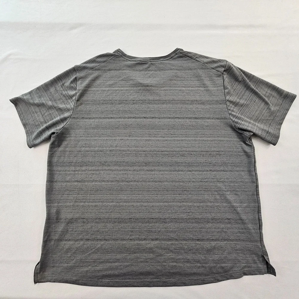Nike Running Dri-Fit Gray Short Sleeve Performance T-Shirt Men's L