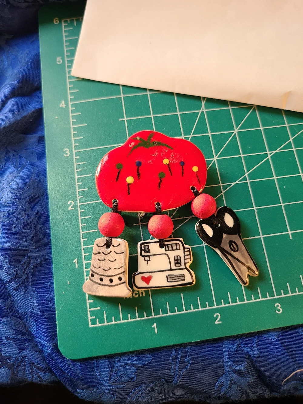 Vintage playful sewing
