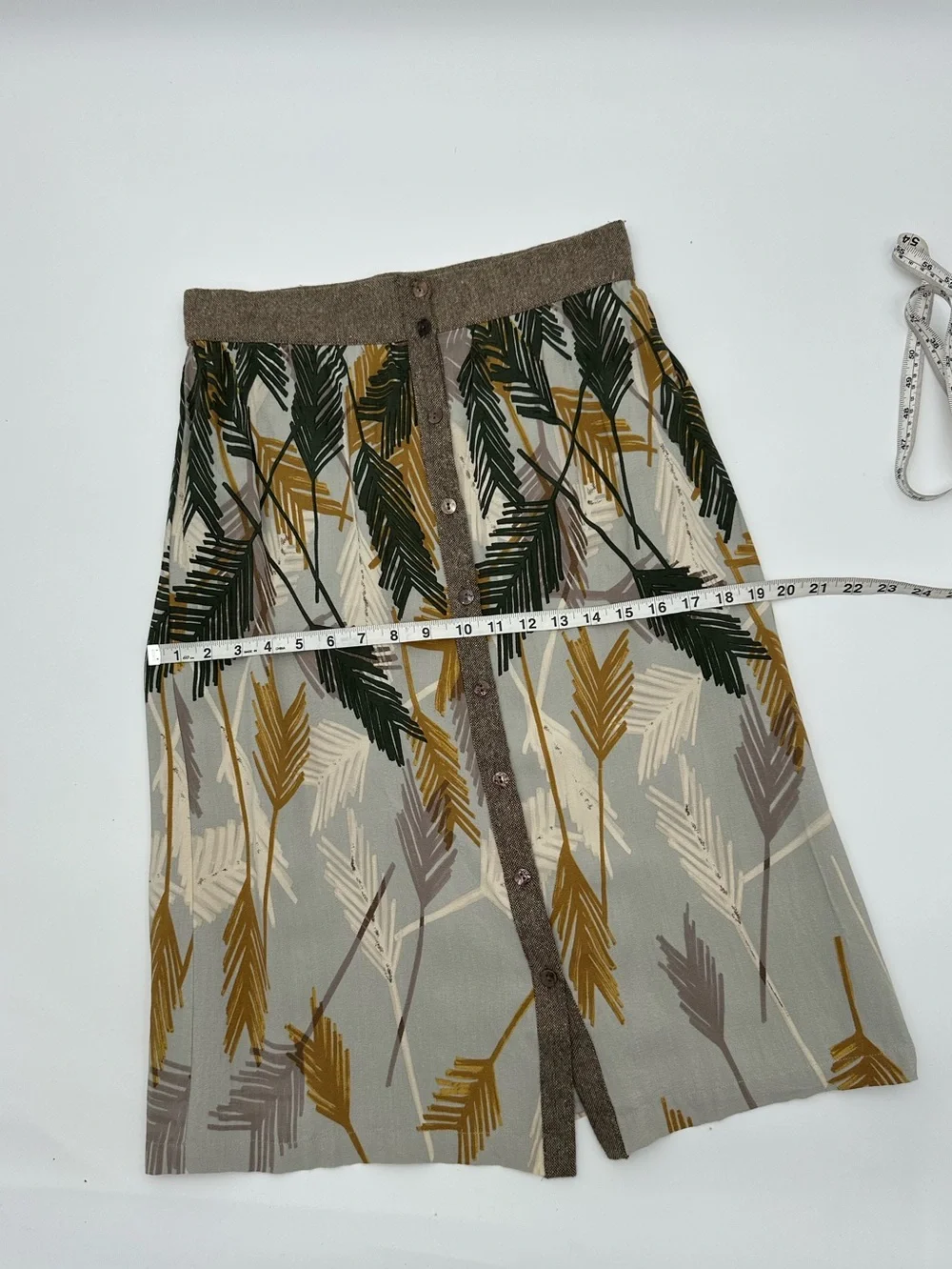 Anthropologie Edme & Esyllte Feather Vintage Look Skirt size 4