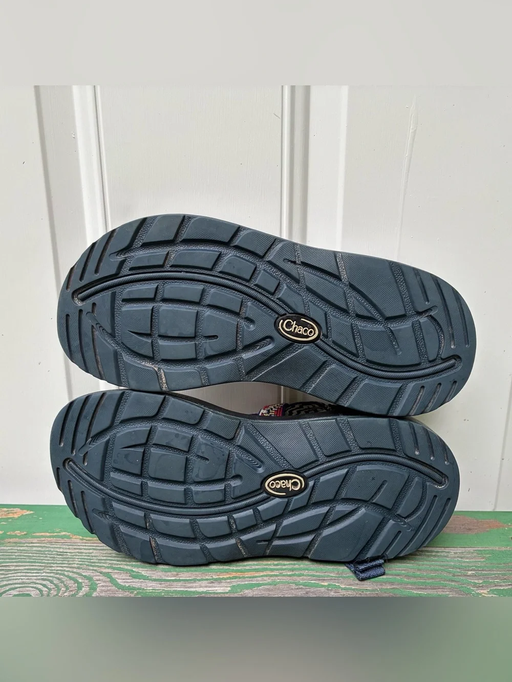 Chaco rugged straps footbed
