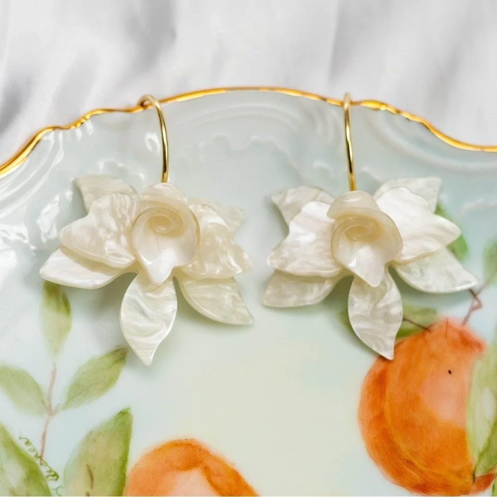 ✨Anthropologie Josefine Earrings