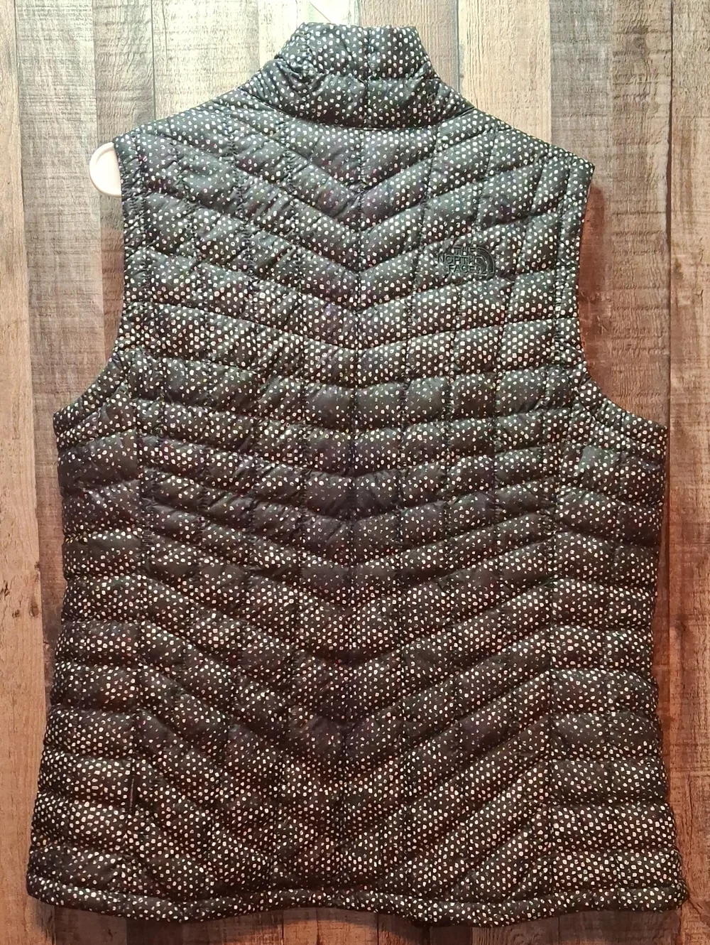 The North Face pockets textured front