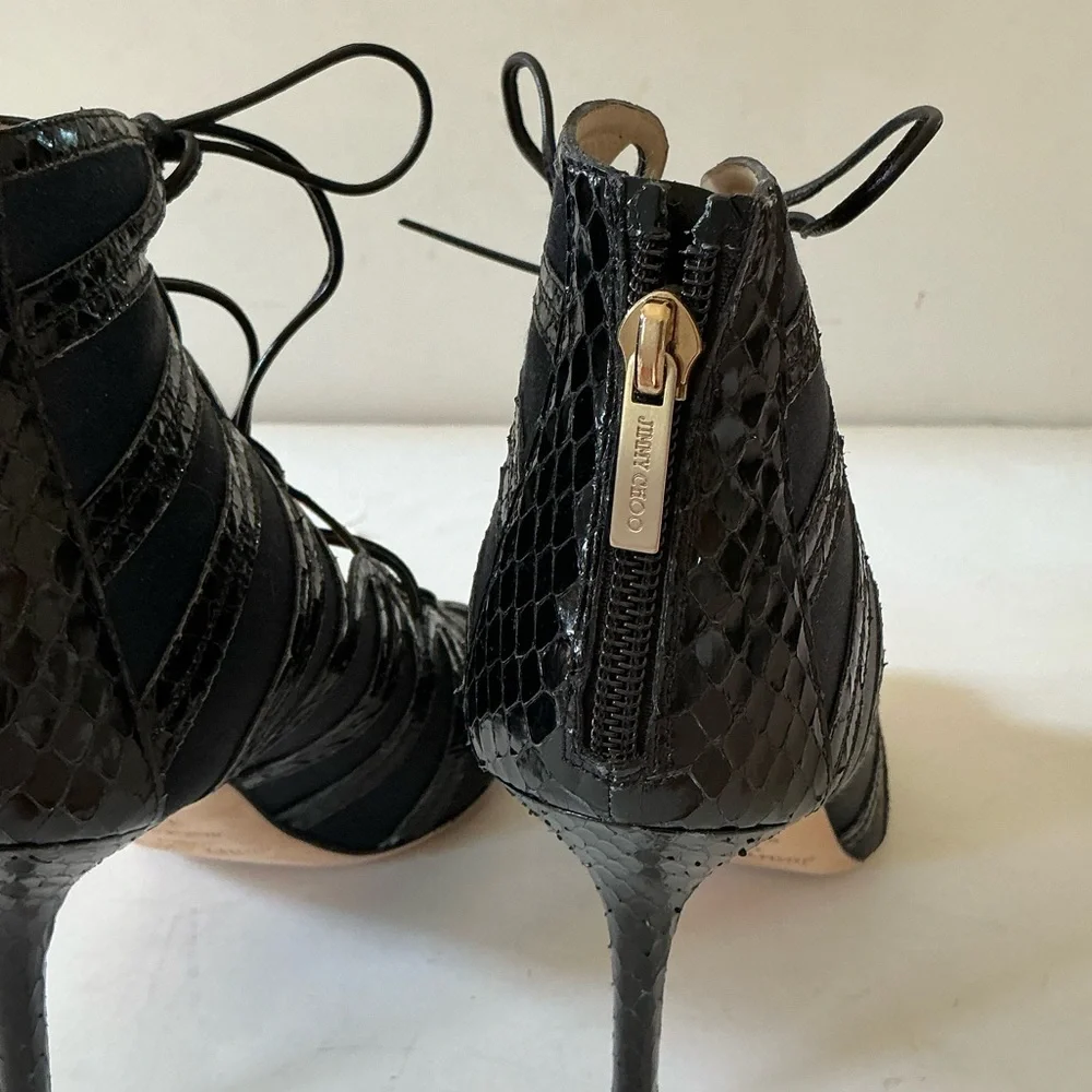 Jimmy Choo excellent gold