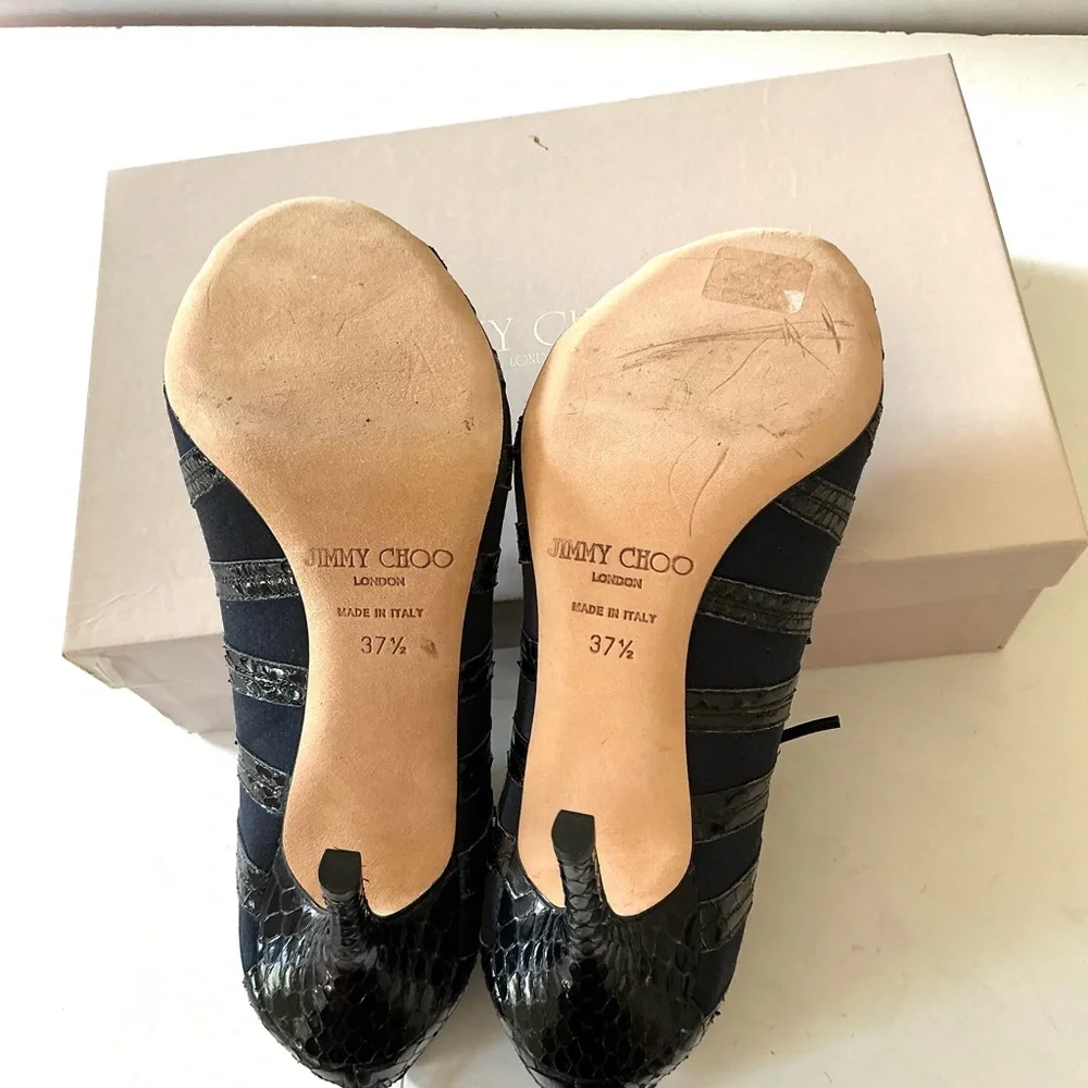 Jimmy Choo excellent gold