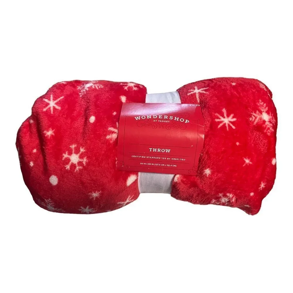 CHRISTMAS RED AND‎ WHITE THROW BLANKET