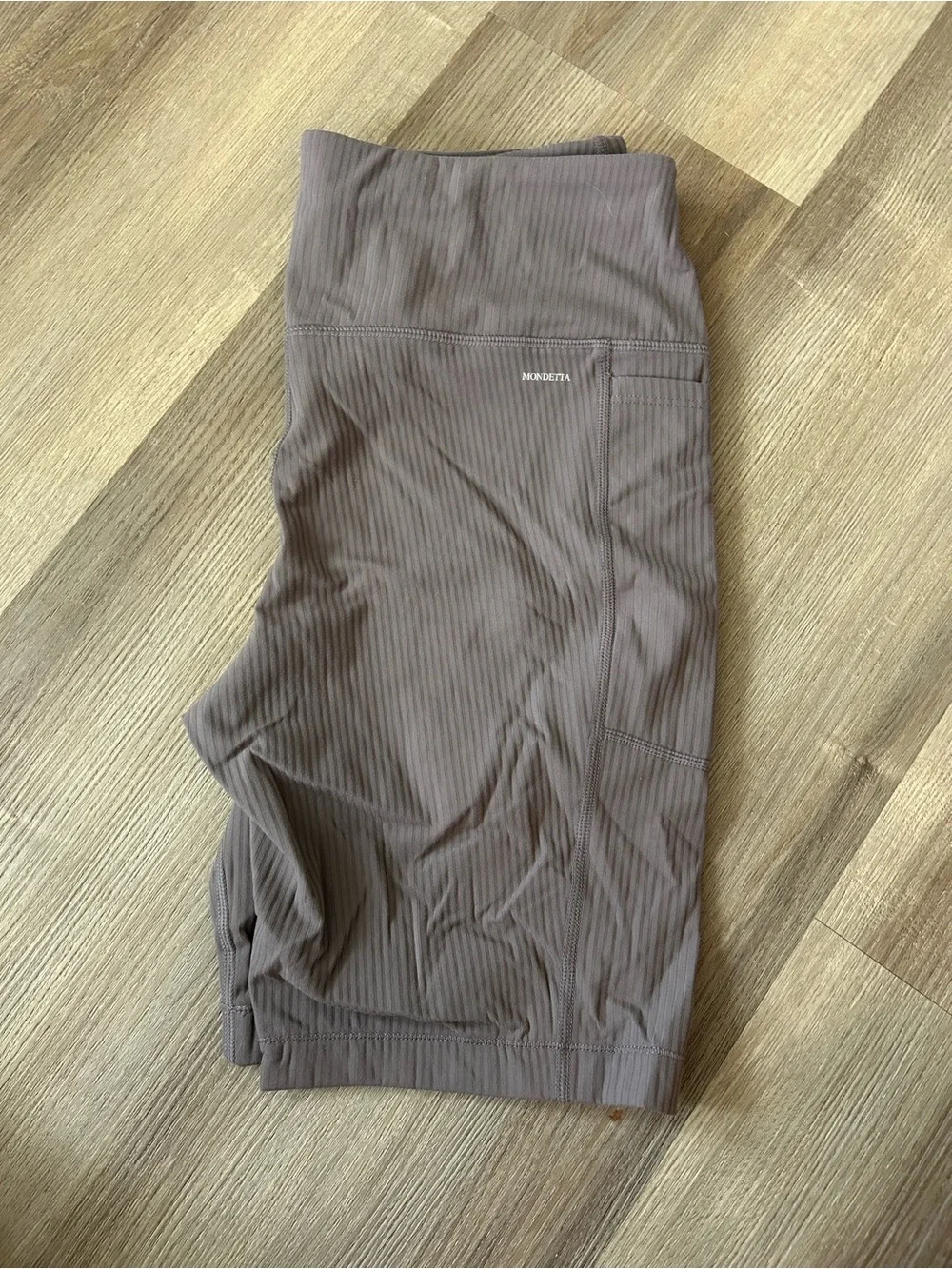 Mondetta Ribbed Athletic Shorts in Brown