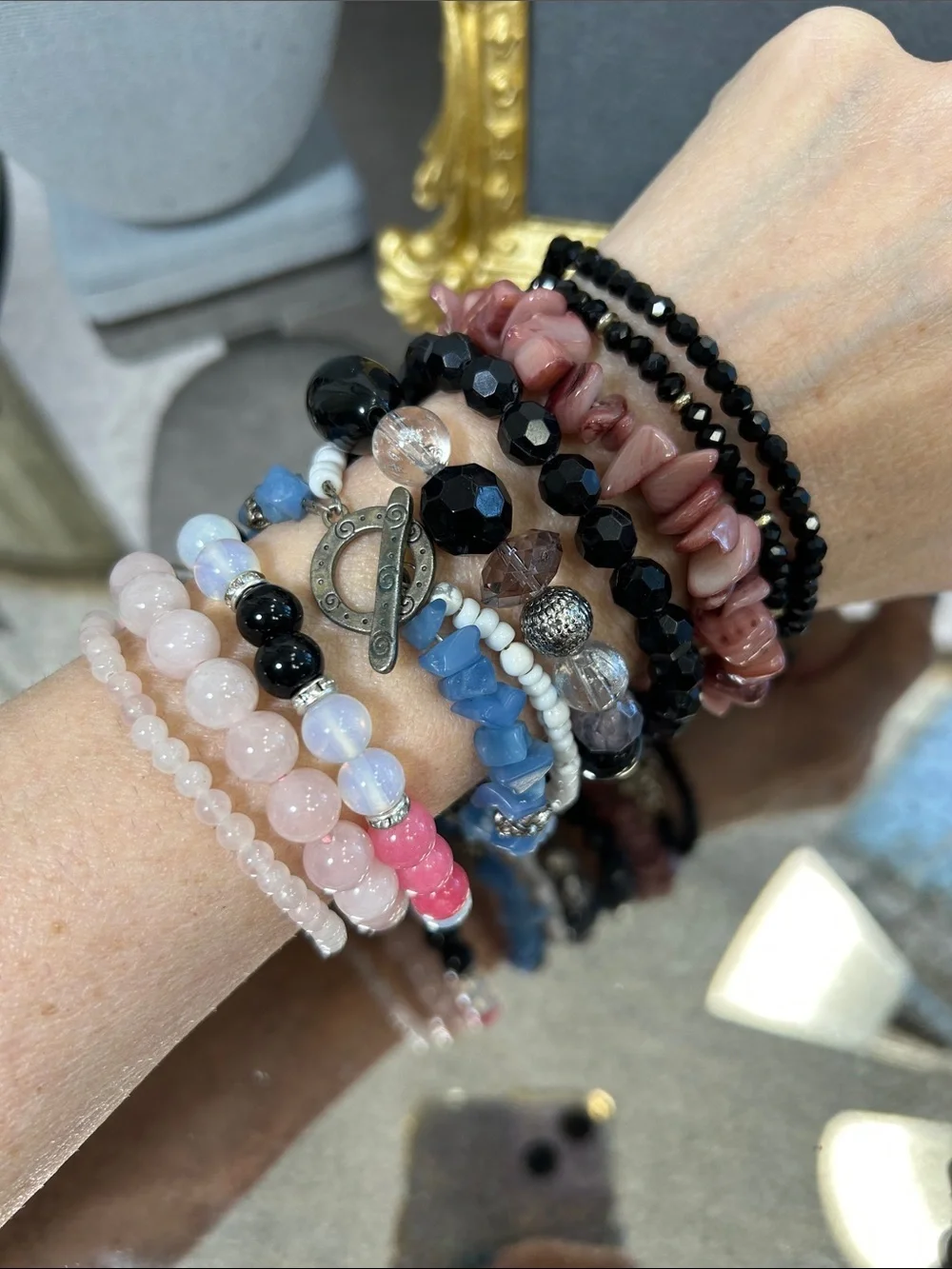 N/A chic stackable