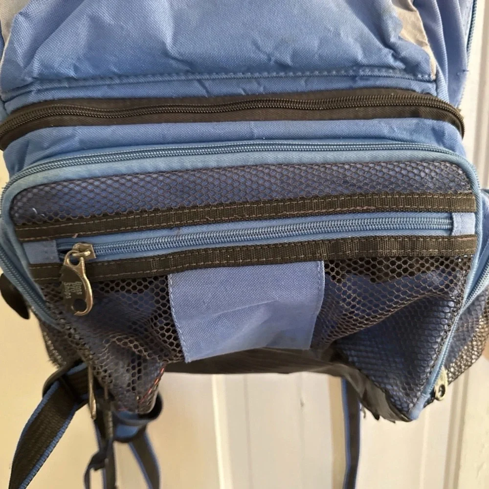 Bass Pro Shop Extreme Qualifier Camping Bag