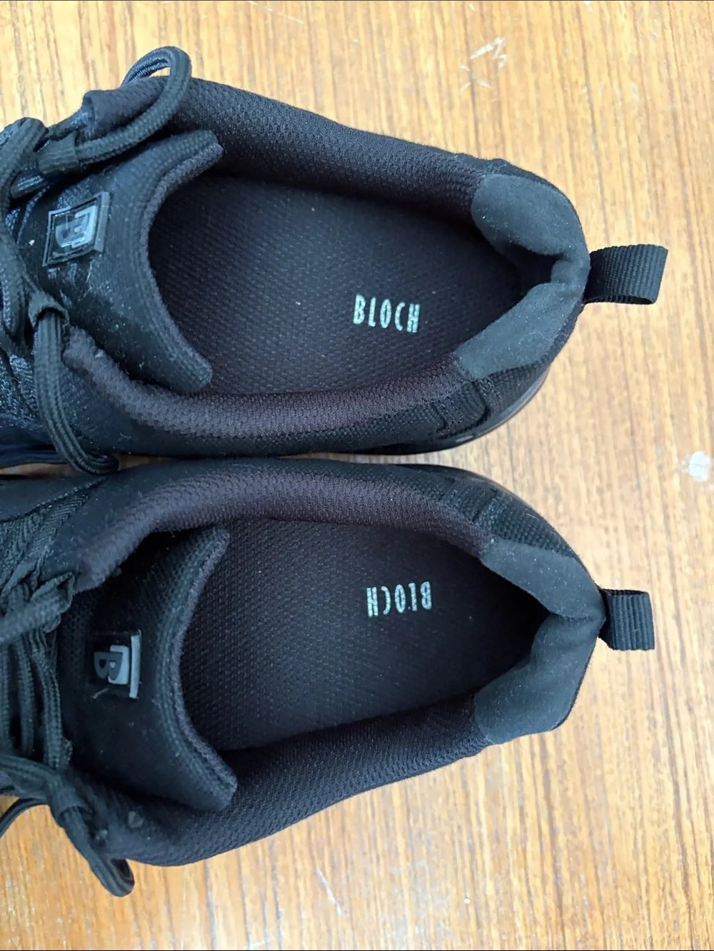 Bloch sleek black