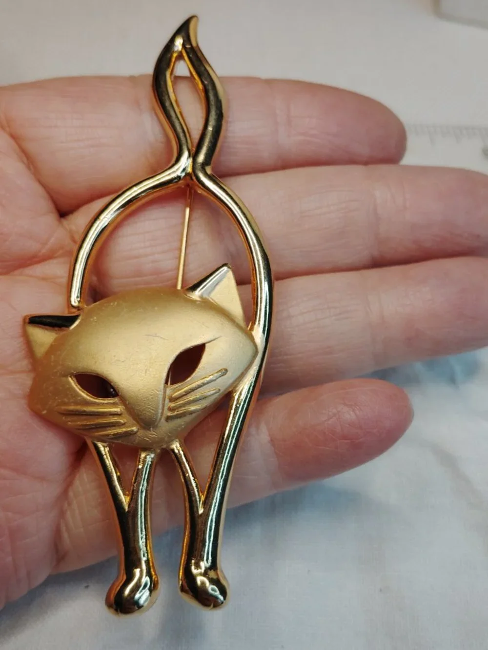 Vintage JJ Attila Cat Brooch, Gold Tone Modernist Kitty Pin, 3.5