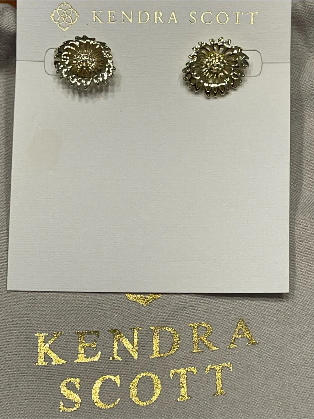 Kendra Scott gold stud