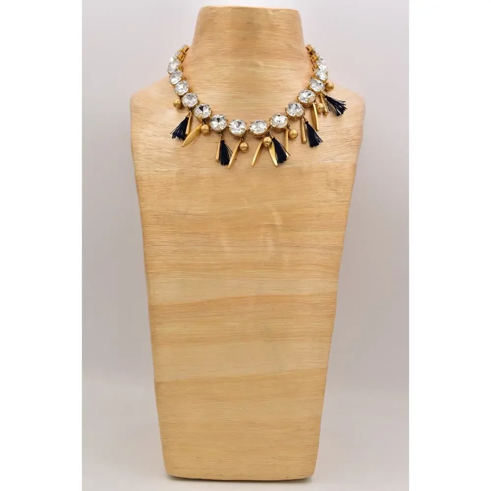 Ann Taylor stunning necklace
