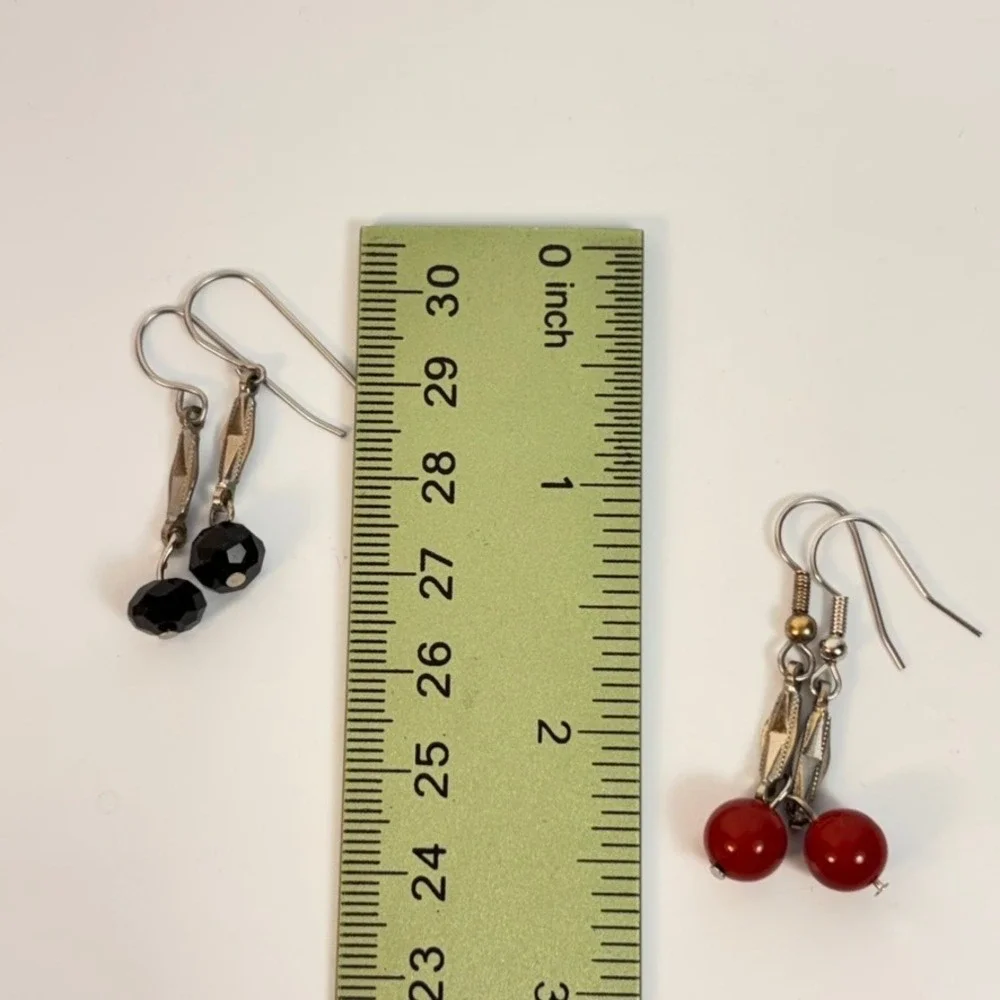 Vintage Glass Bead Dangle Earrings Red Black Boho Minimalist 90s Whimsygoth Goth