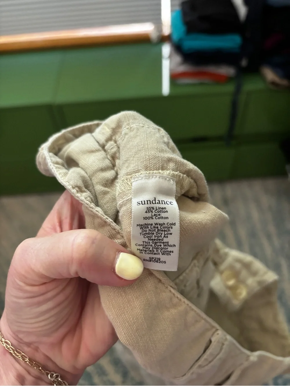 Sundance size 6 tan Lace-Trim Linen Cargo Joggers worn once