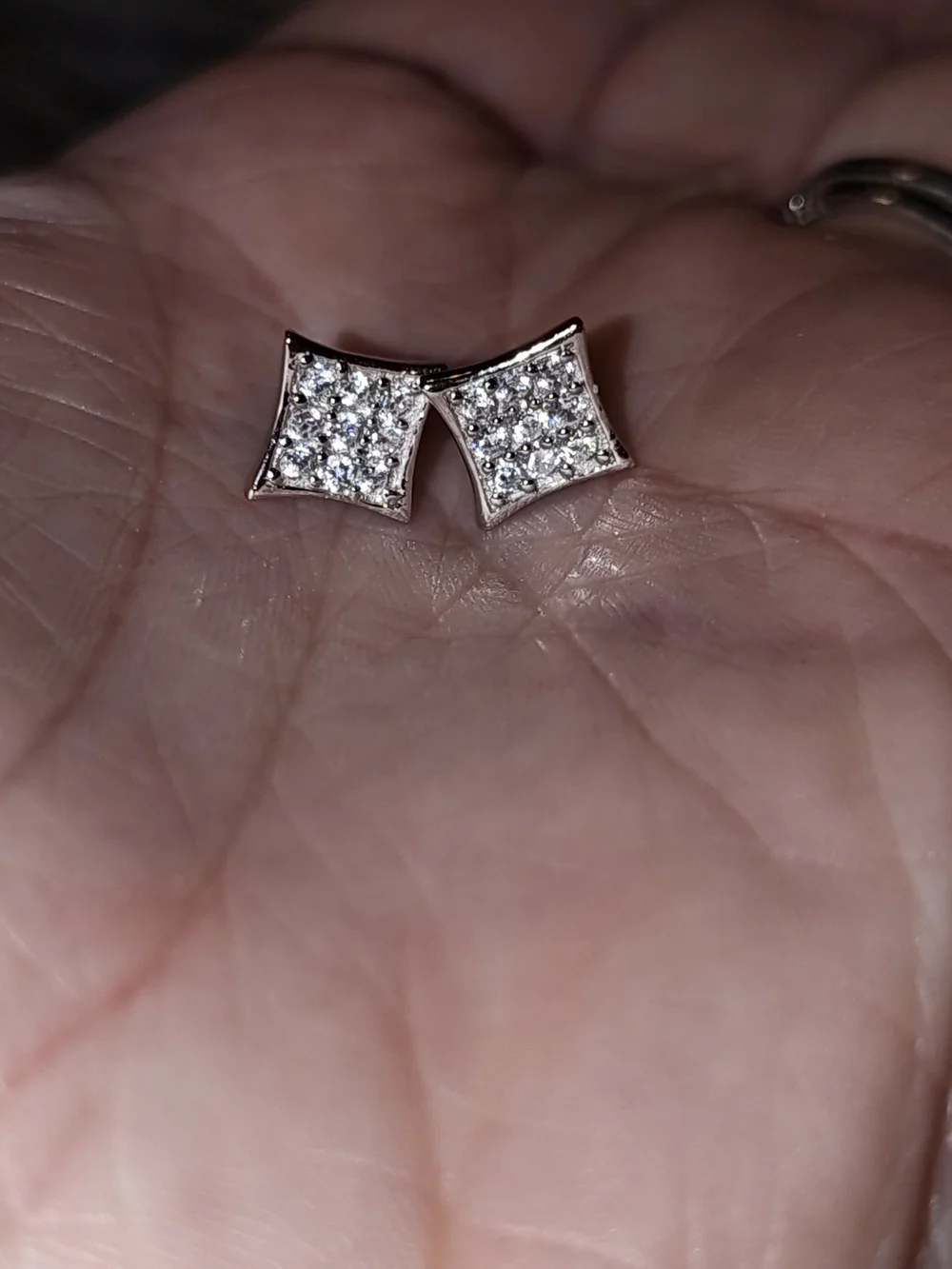N/A multiple stud secure