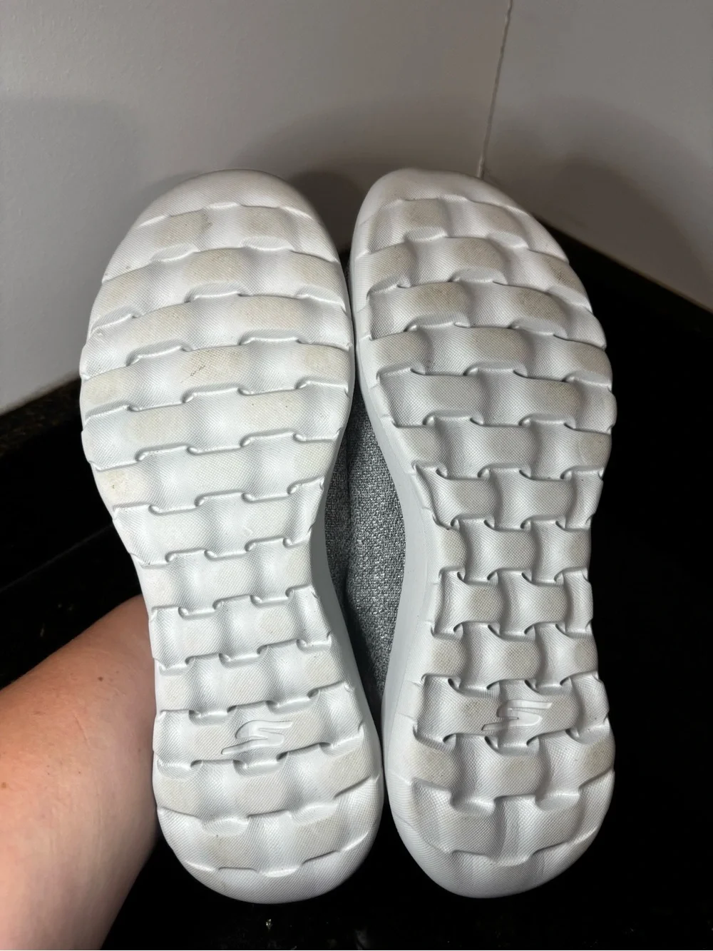 Skechers lightweight silver
