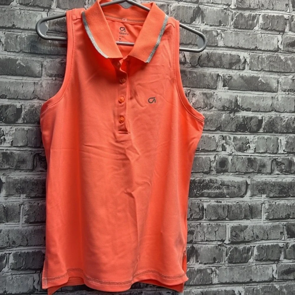 GAP girls collared