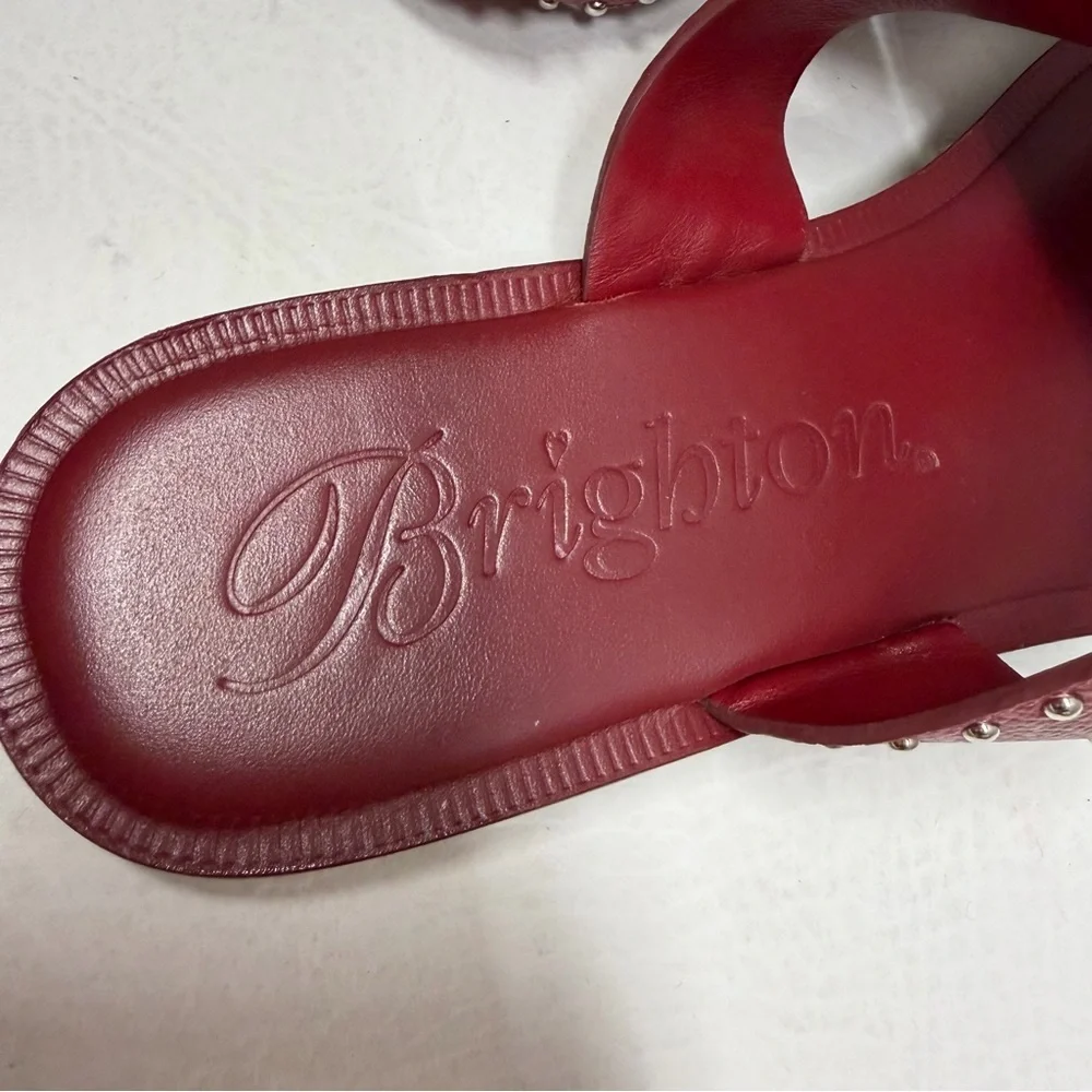 Brighton toe post