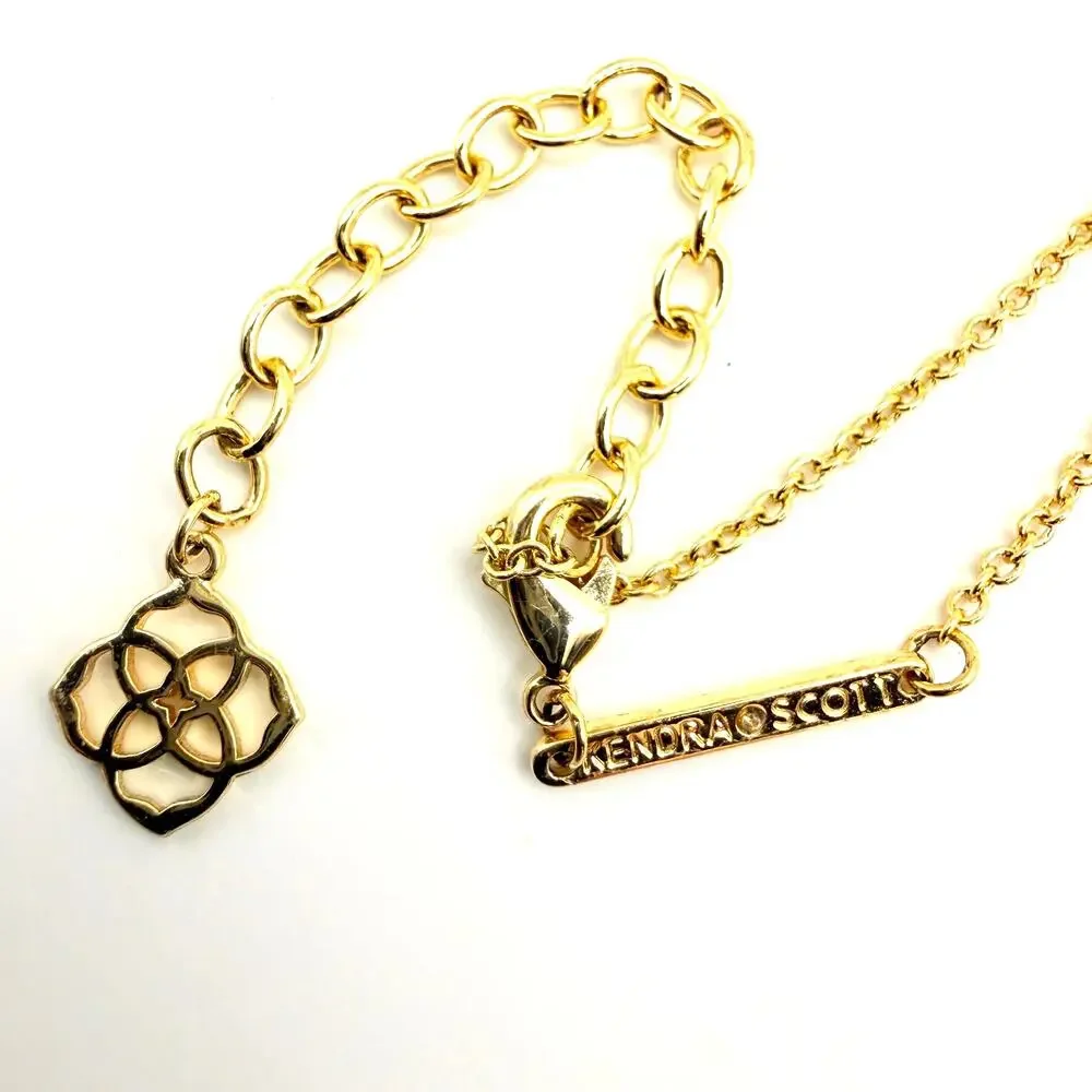 Kendra Scott 26w that size