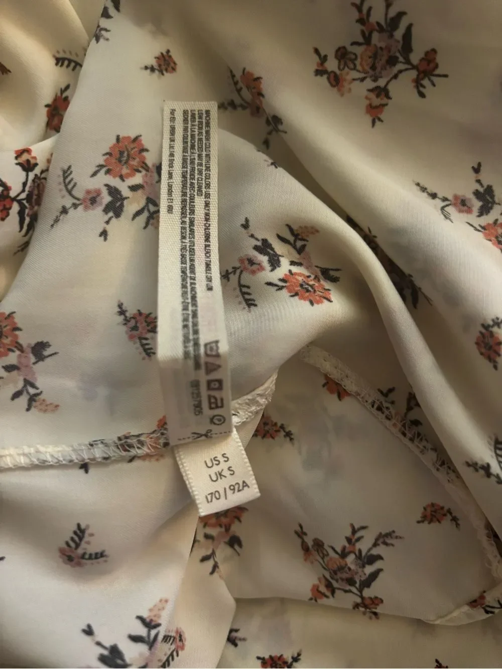 Free People questions leave