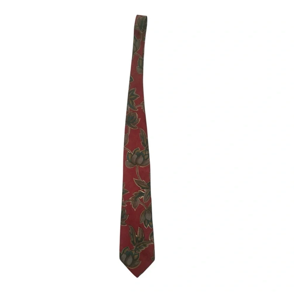 Men’s Tie Bundle Aquascutum London Red Floral Silk Tie & Yule Tie Snowman Tie