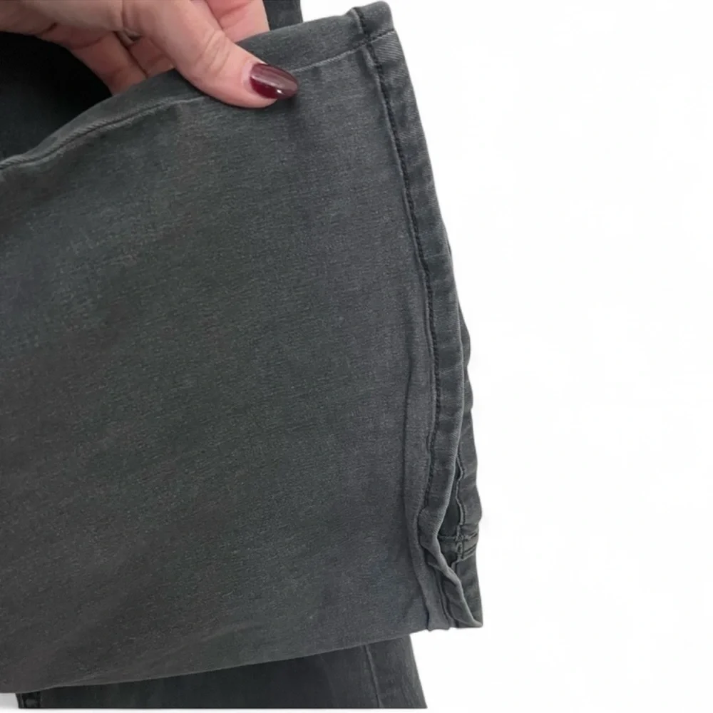 Free People Stonewash Black Stretch Pull On Flare Leg Jeans size 31