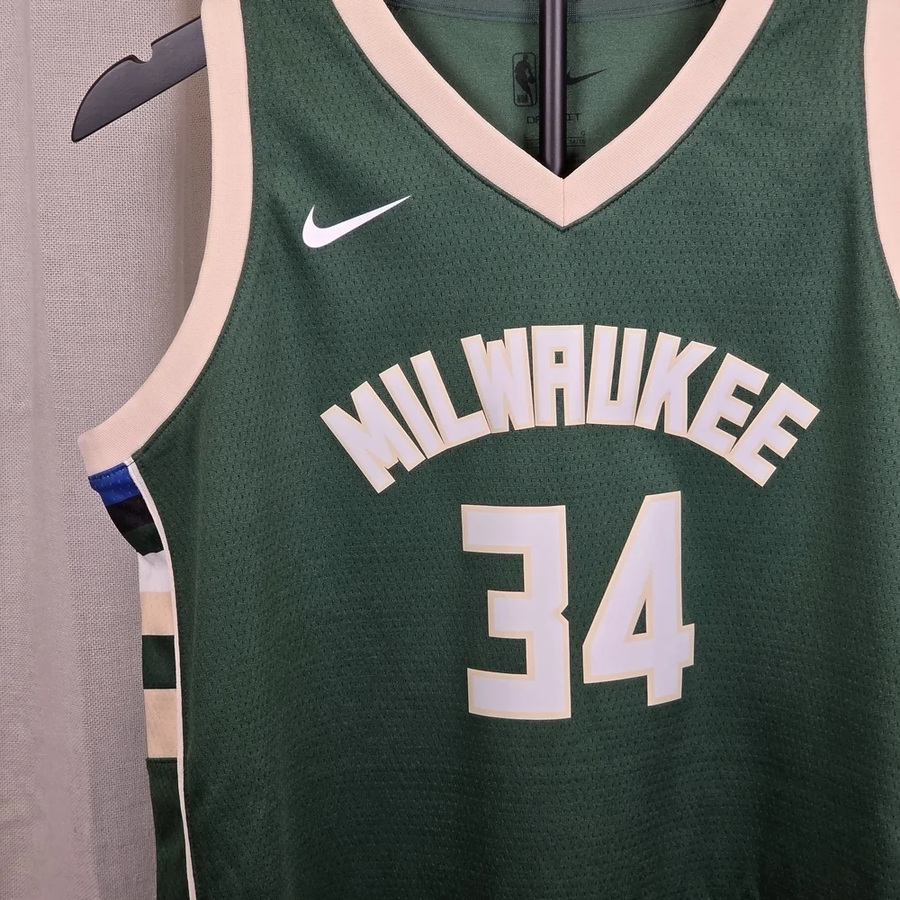 Nike NBA Giannis Antetokounmpo Milwaukee Bucks Youth L 14/16 Jersey NWT