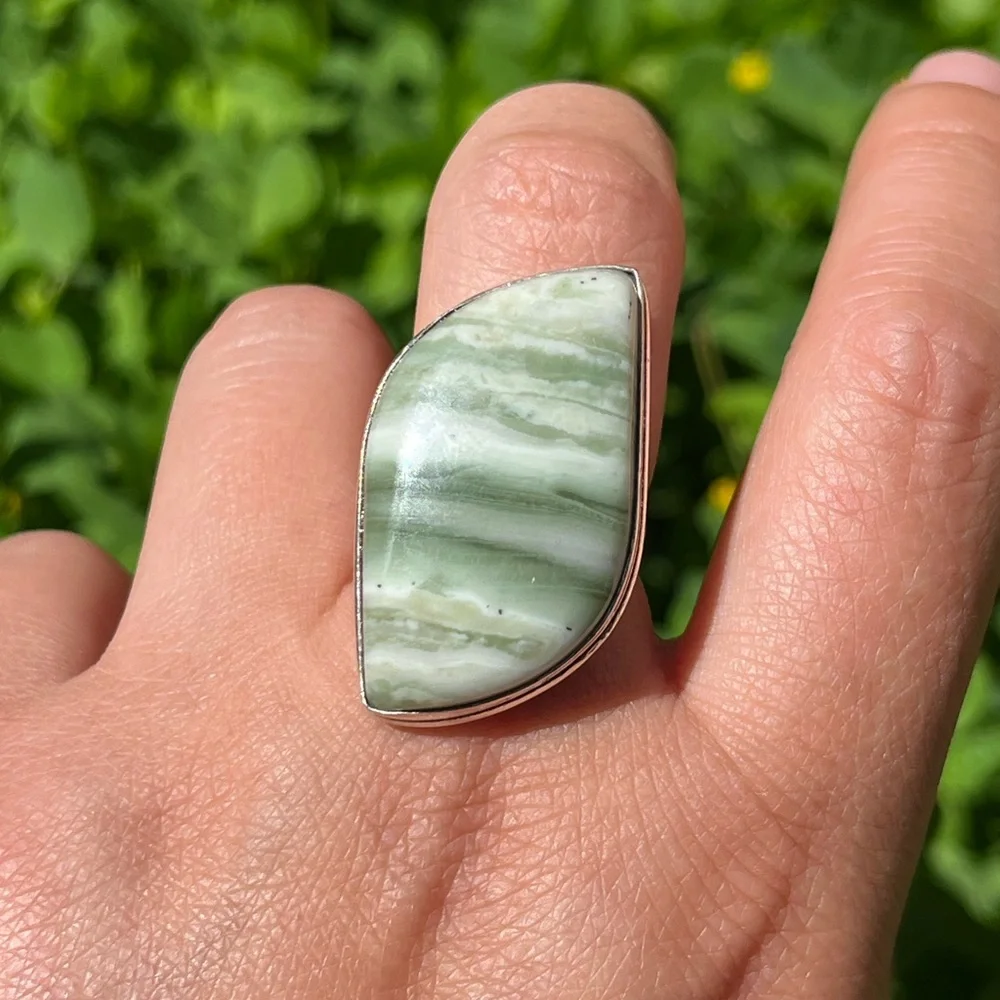 Size‎ 7 Silver plated Larsonite Ring