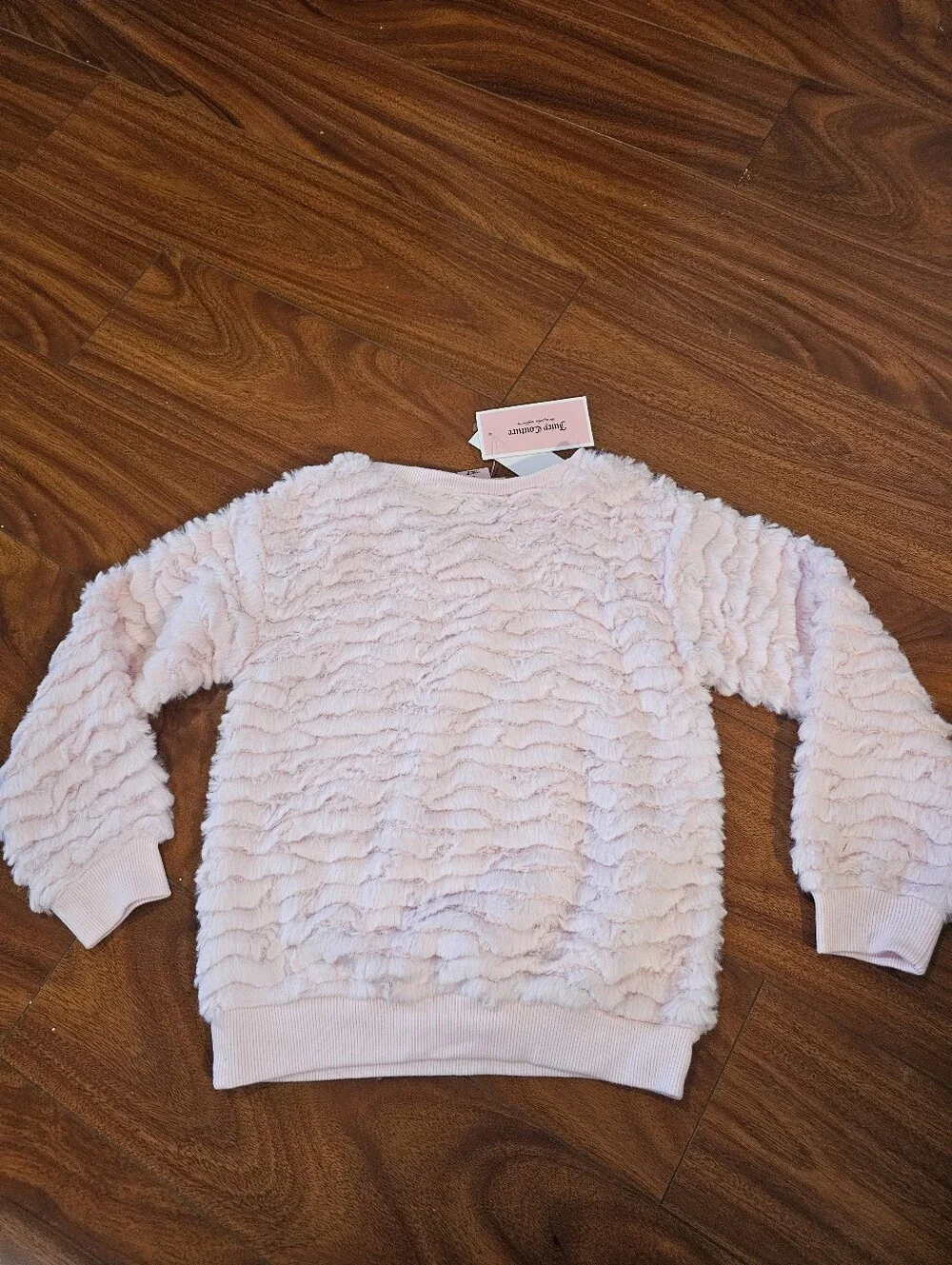Juicy Couture below graphic