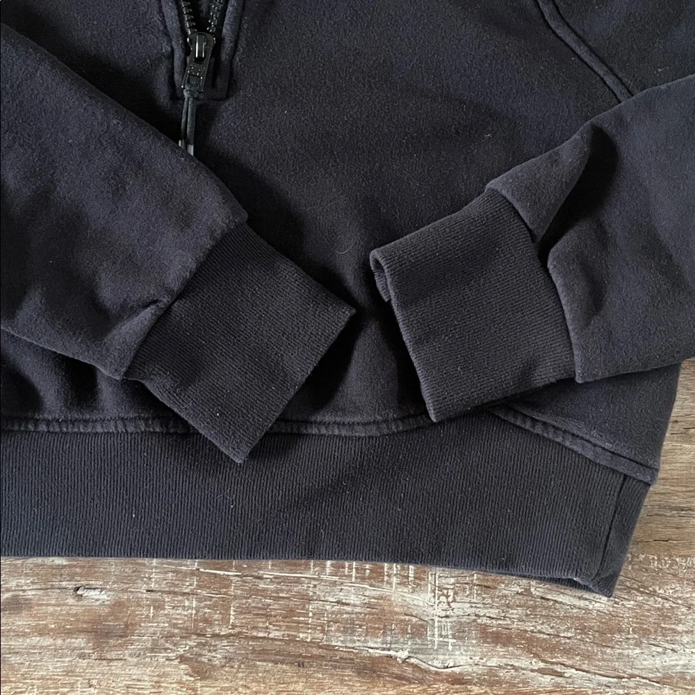Athleta Girl cropped  Half-Zip sweatshirt