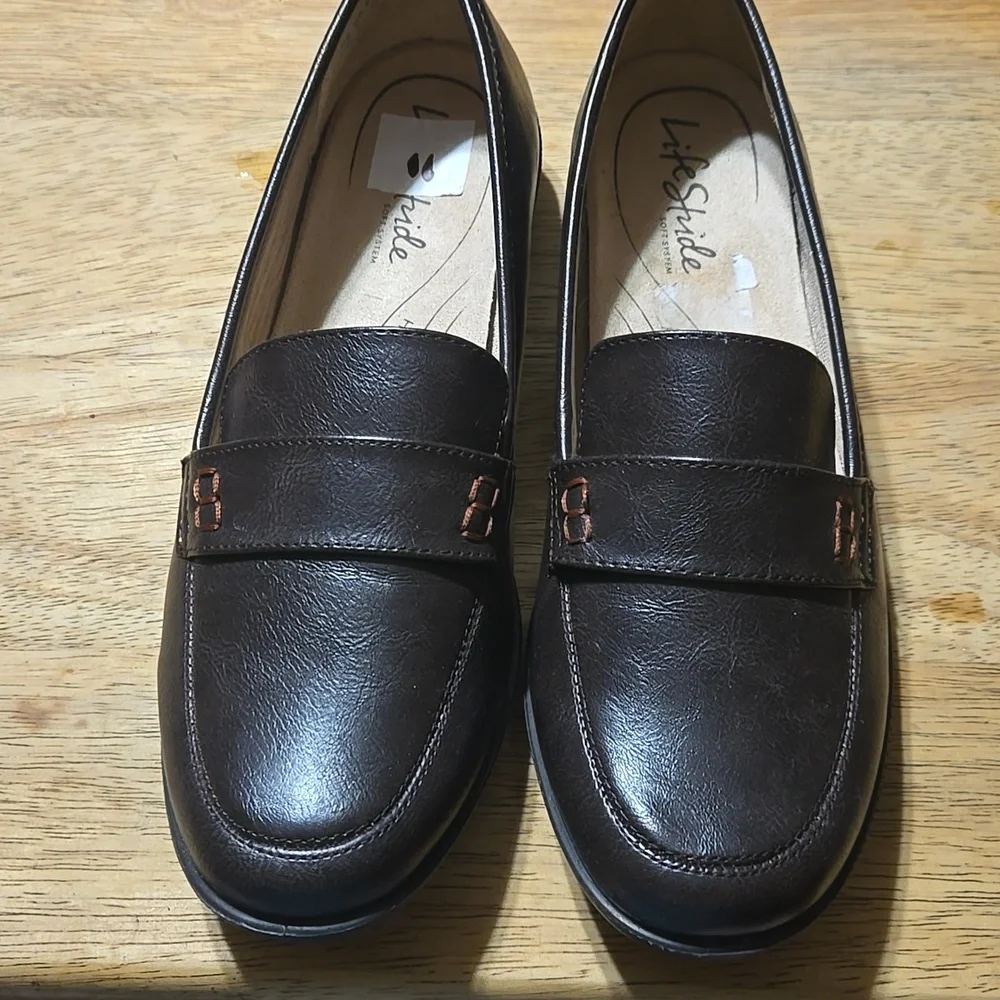 Life Stride Womens Dark Brown Slip-On Loafers Size 11M