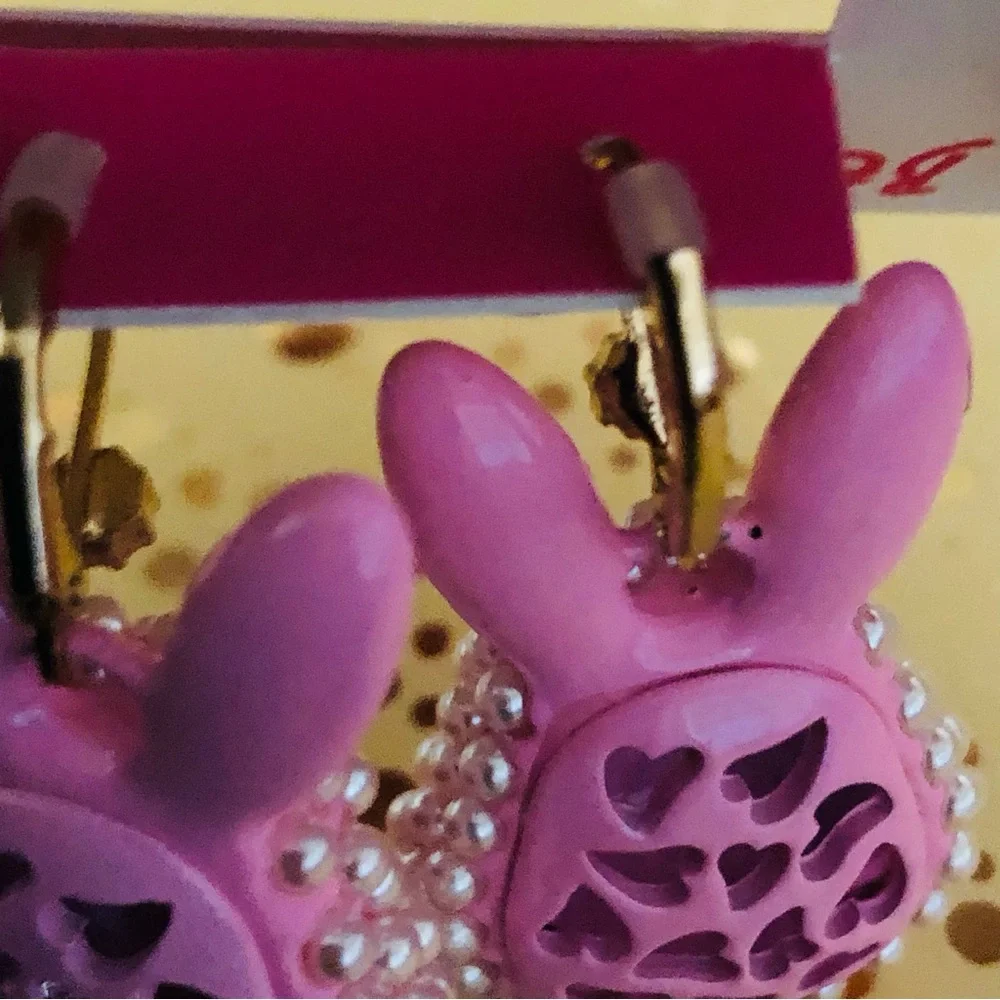 Betsey Johnson •authentic betsey