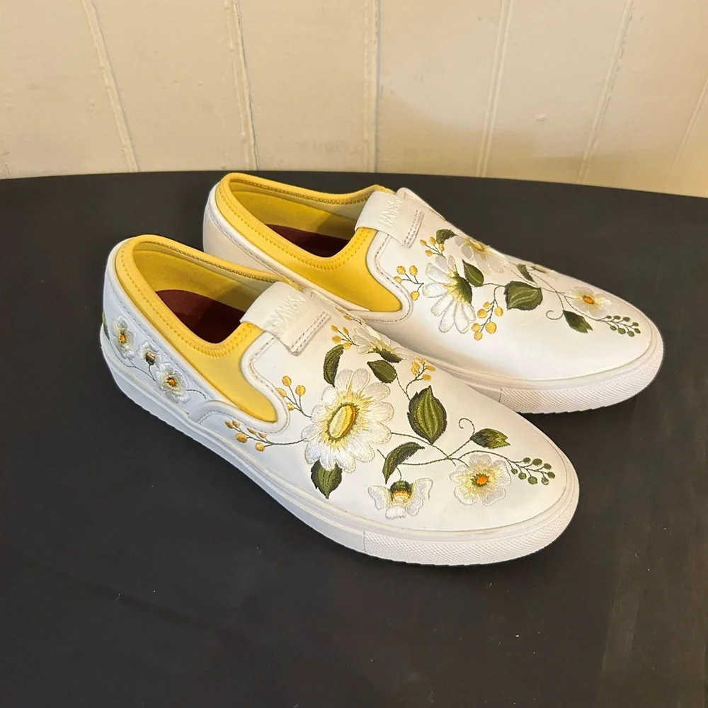 Mark Nason X Sketches Razor Cup Floral Daisy Leather  Slip-Ons Size 7