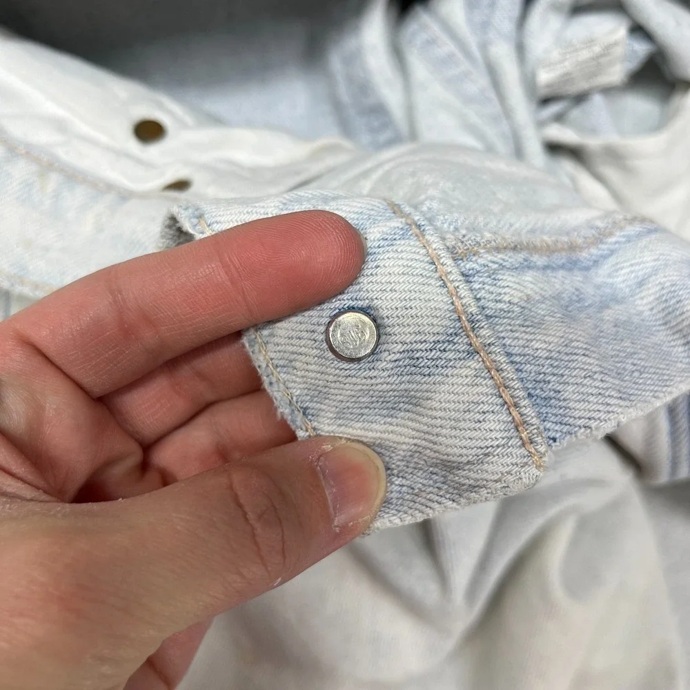Levis pictures please approx