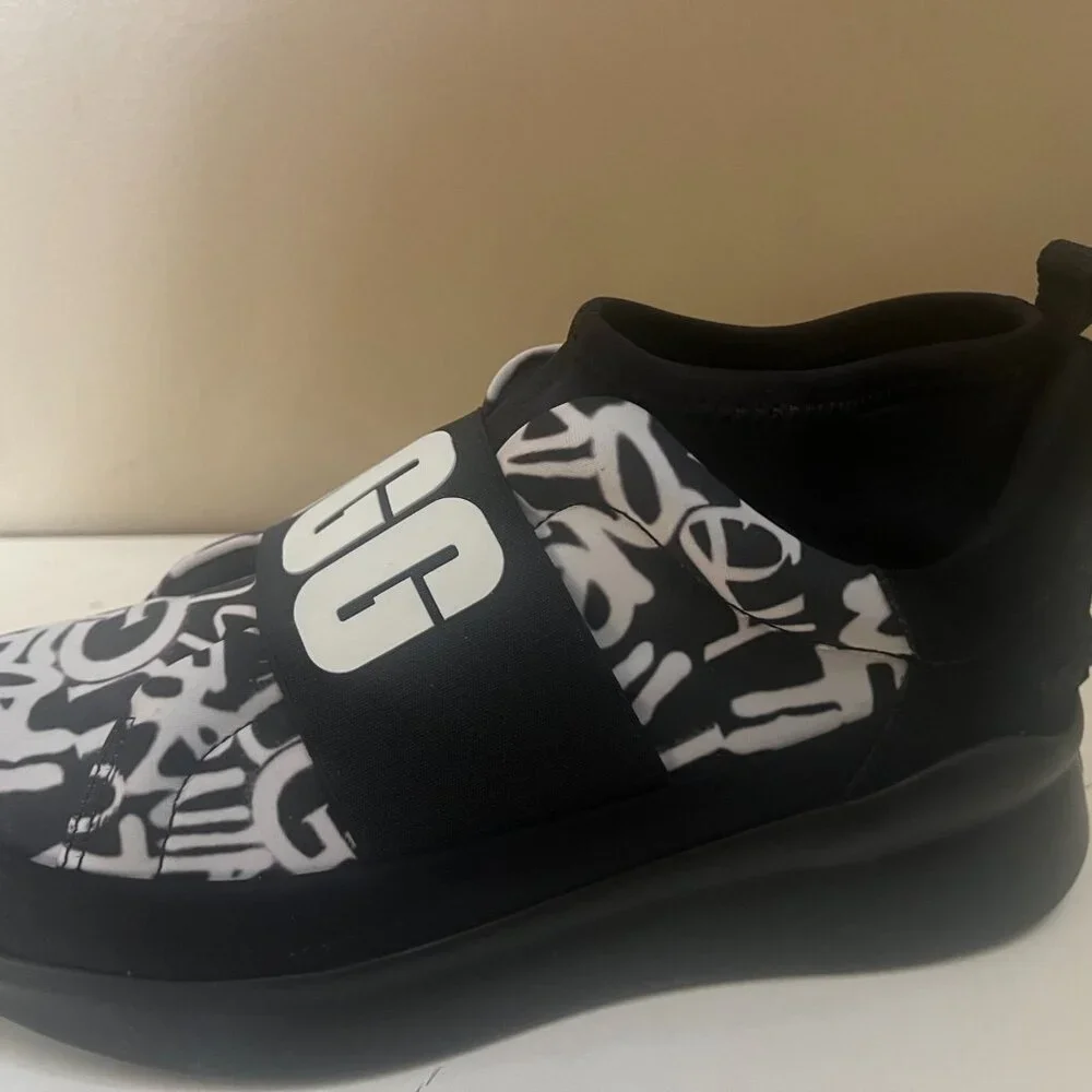 UGG unique stylish