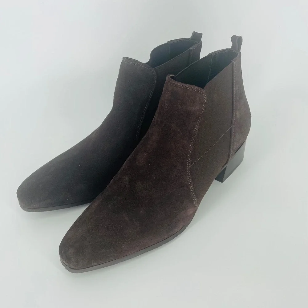AQUATALIA Brown Suede Chelsea Booties Block Heel Italy size‎ 9.5 Weatherproof