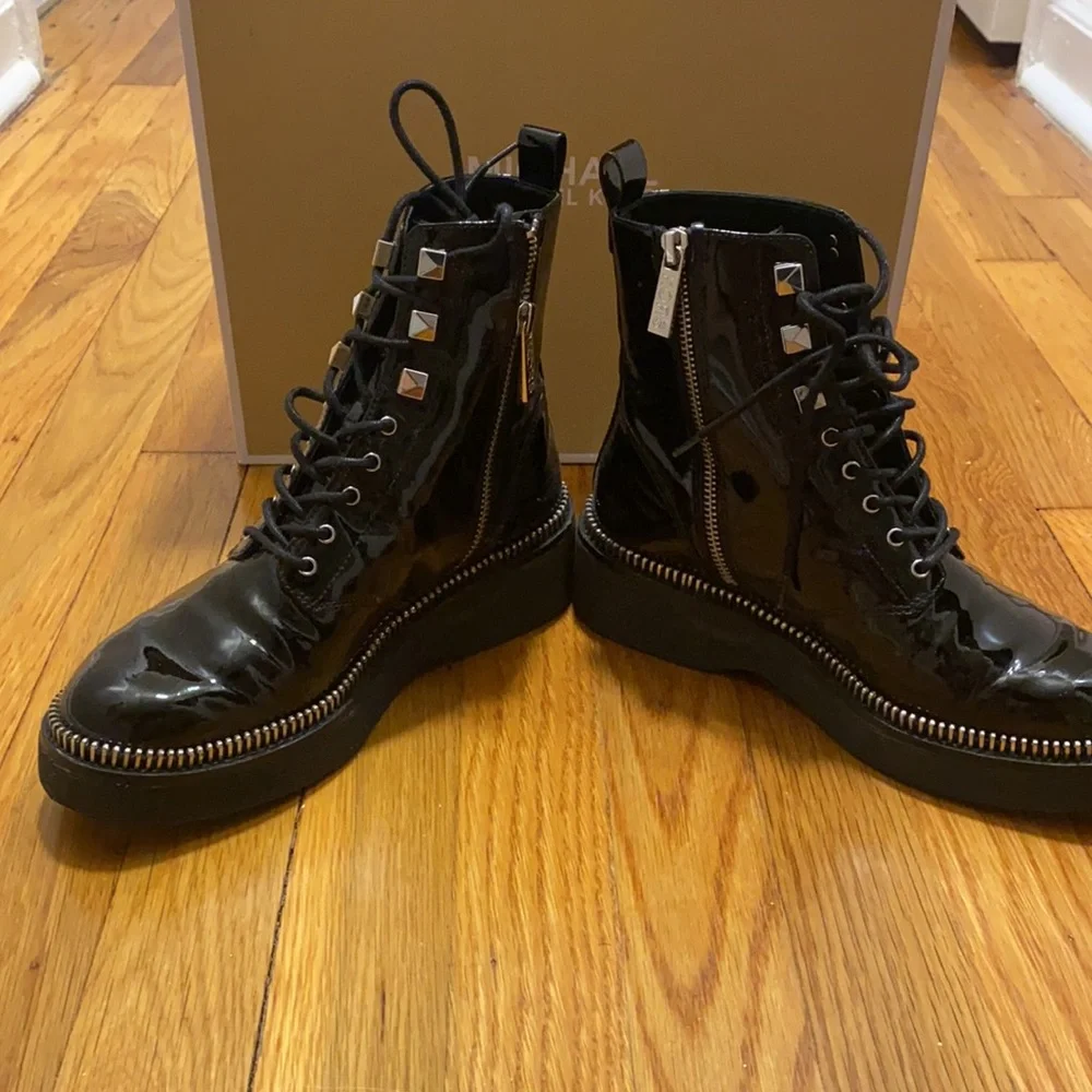 MICHAEL Michael Kors shiny black