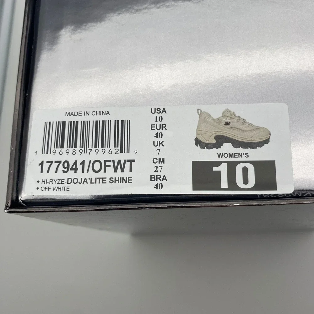 Skechers brand new