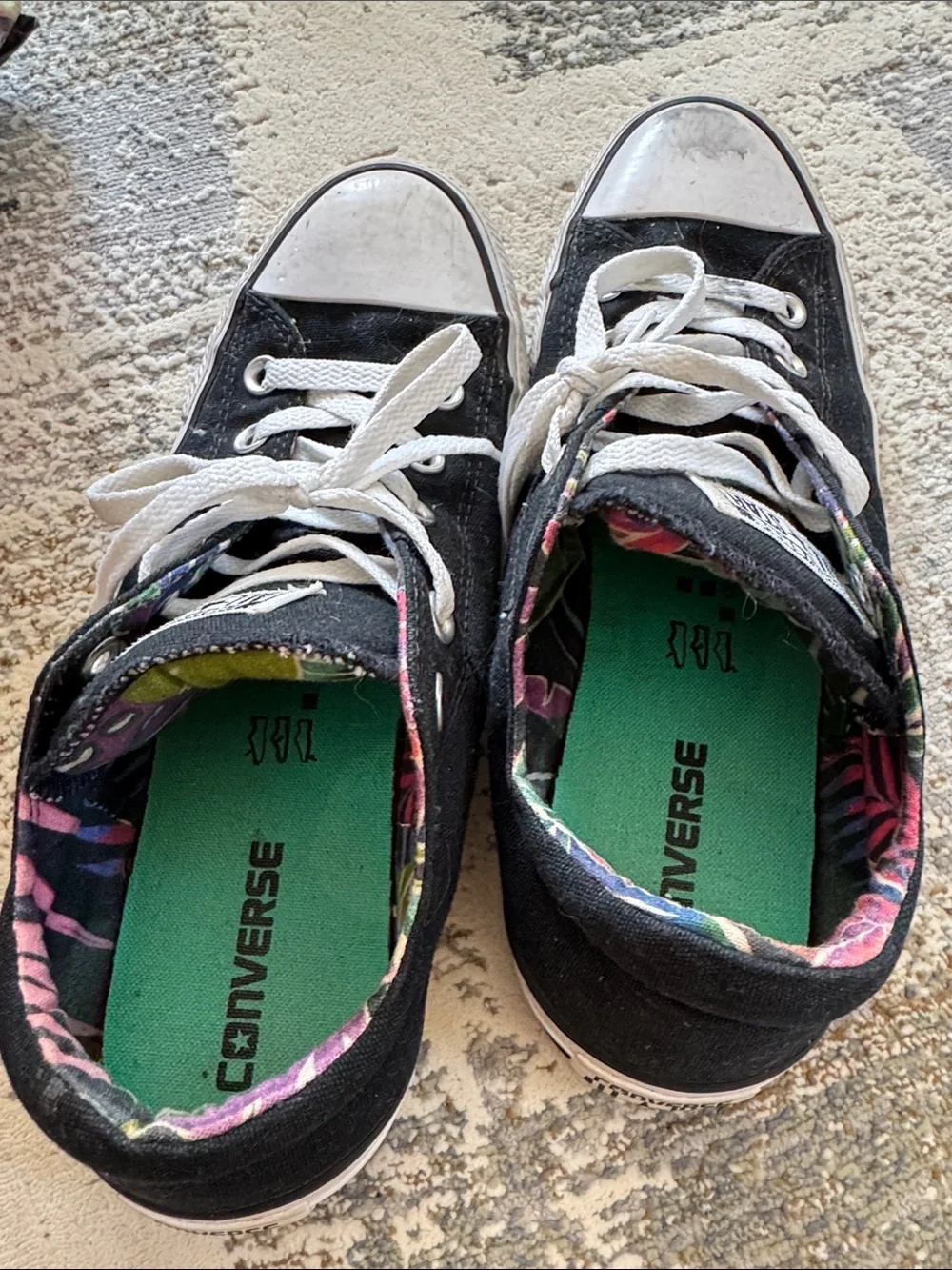 Converse iconic low